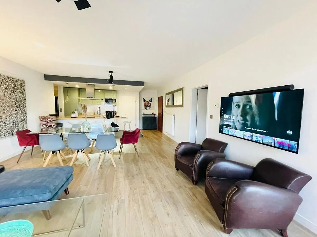 Apartment Lovely 2 Bedroom Flat With Balcony And Parking Luxembourg Luxembourg